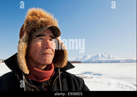 Alaska, Schnee, alte Männer, athapaskische Stockfoto