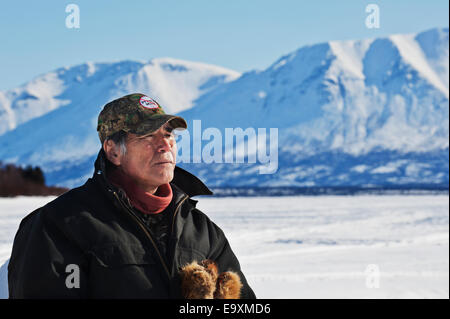 Alaska, Schnee, alte Männer, athapaskische Stockfoto