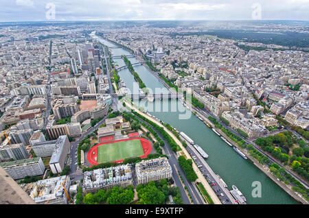 Paris, Luftaufnahme vom Eiffelturm. Stockfoto
