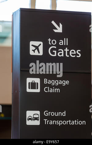 Denver International Airport auf typische Sonntagmorgen. Stockfoto