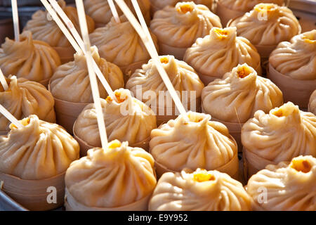 Traditionelle Snacks Suppe Knödel Stockfoto