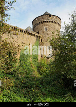 Das Schloss in Lassay-Les Chateaux einen malerischen großen Dorf/Kleinstadt in der Nordost-Ecke der Grafschaft Mayenne Stockfoto