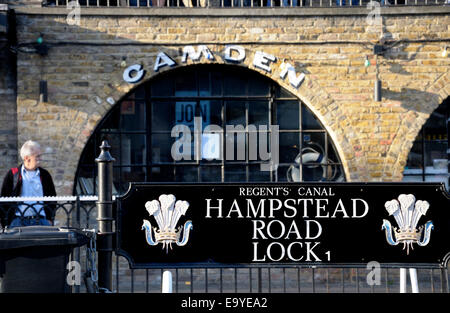 London, England, Vereinigtes Königreich. Hampstead Road Lock, Camden. Regent es Canal Stockfoto