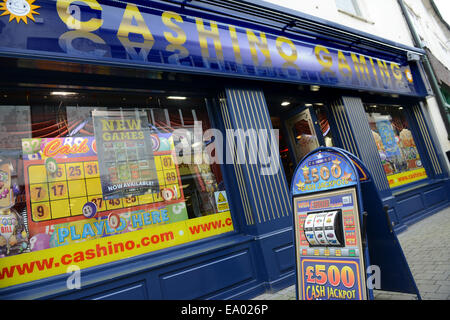 Cashino Gaming-Shop auf der New Street in Wellington Shropshire Uk Glückspiel Spielautomaten Stockfoto