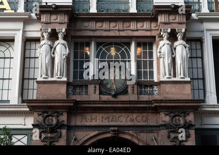 Kaufhaus Macy's New York City Amerika USA. Macys Store Zeichen Broadway New York City in den Vereinigten Staaten von Amerika-USA. Stockfoto