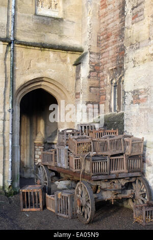 Requisiten für den Film The Hollow Crown speichern bereit für eine Tage schießen, 19. Oktober 2014 2016 Stockfoto