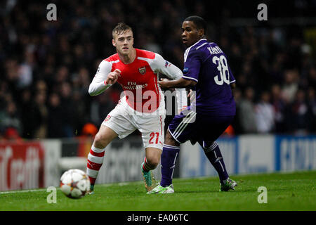 London, UK. 4. November 2014. Champions League Gruppenspiel. Arsenal gegen Anderlecht. Arsenals Calum Chambers in Aktion Credit: Action Plus Sport/Alamy Live News Stockfoto