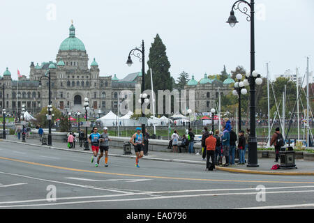 Victoria, Britisch-Kolumbien, Kanada, 12. Oktober 2014.  Athleten aus der ganzen Welt konkurrierten in der Victoria-Marathon Stockfoto