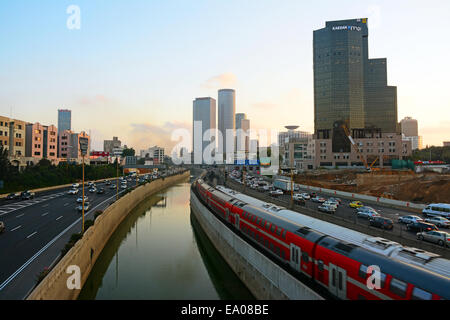 Tel Aviv, Ayalon Highway und Wasser Weg Stockfoto