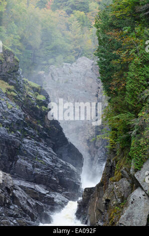 Schluchten und Wasserfälle von Ste Anne de Beaupre, Quebec. Stockfoto