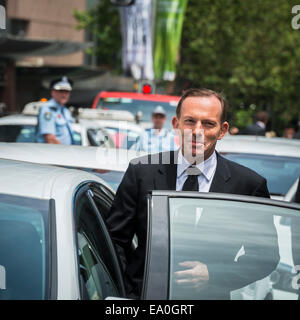 Sydney, Australien. 5. November 2014.   Prime Minister of Australia, Tony Abbott fährt die Trauerfeier der ehemalige australische Premierminister Gough Whitlam in Sydney Town Hall. Whitlam, der 21. Premierminister Australiens, starb am 21. Oktober war im Alter von 98 Jahren. Bildnachweis: MediaServicesAP/Alamy Live-Nachrichten Stockfoto