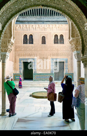 Patio del Mexuar Cuarto Dorado, o Cuarto Dorado/Mechouar oder Golden Palace, Alhambra, Granada, Andalusien, Spanien Stockfoto