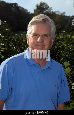 Sport-TV-Kommentator steve Rider (b 1950, Dartford, Kent) Teilnahme an einer Charity Golf Turnier, liphook, Hampshire, UK. Stockfoto