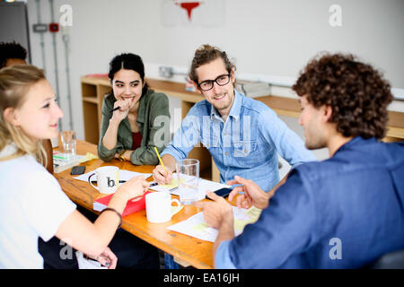 Grafik-Designer brainstorming Stockfoto