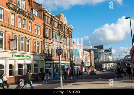 Bahnhof Straße in Stadt von Nottingham, England UK Stockfoto