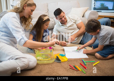 Familie unterstützen junge in Zeichnung Stockfoto