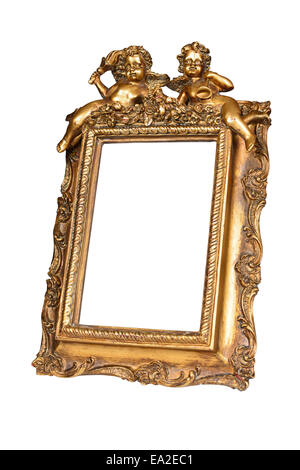Goldene Bilderrahmen mit Engeln über weiß, Beschneidungspfad isoliert. Stockfoto