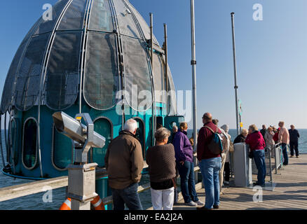 Rügen - Tauchen Glocke an der Ostsee Resort Sellin Pier - Mecklenburg-West Pomerania, Deutschland, Europa Stockfoto