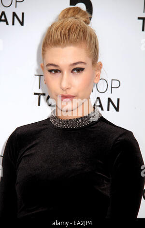 New York, USA. 5. November 2014. Modell HAILEY BALDWIN besucht die Topshop Topman NYC Flagship Eröffnung der 49th Street und 5th Avenue Lage gehalten. Bildnachweis: Nancy Kaszerman/ZUMAPRESS.com/Alamy Live-Nachrichten Stockfoto