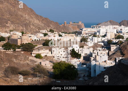 Alten Muscat und Palast des Sultans Qaboos, Muscat, Oman, Naher Osten Stockfoto