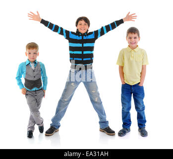 Gruppe von Kindern posiert Stockfoto