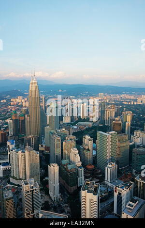 Skyline von Kuala Lumpur gesehen von KL Tower, Kuala Lumpur, Malaysia, Südostasien, Asien Stockfoto