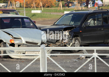 Unfall an Kreuzung Stockfoto