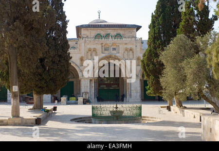 Der Eingang der Al-Aqsa-Moschee auf dem Tempelplatz in Jerusalem Stockfoto