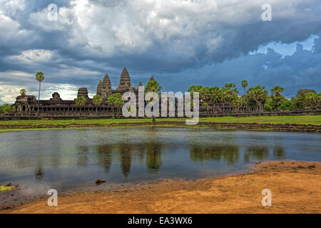 Sonnenuntergang über Angkor Wat Stockfoto