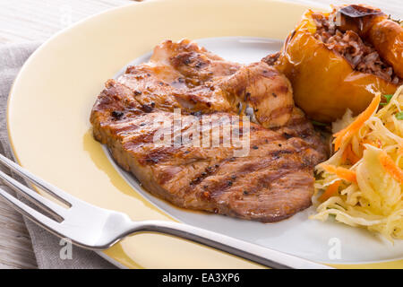 Steak mit Reis gefüllte Paprika Stockfoto