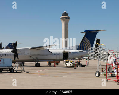 United-Flugzeugen, Flughafen-Gate und Taxistand, Flughafen Denver, USA Stockfoto