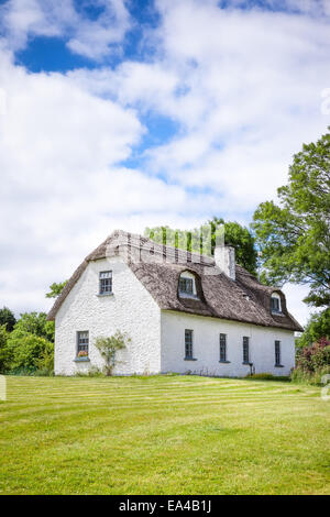 reetgedeckten Haus in Irland Stockfoto