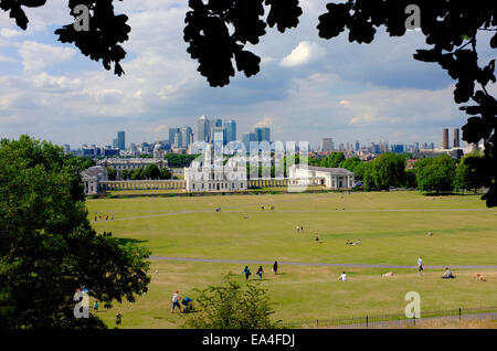 Das Old Royal Naval College in Greenwich, angesehen vom Observatorium in Greenwich. Stockfoto