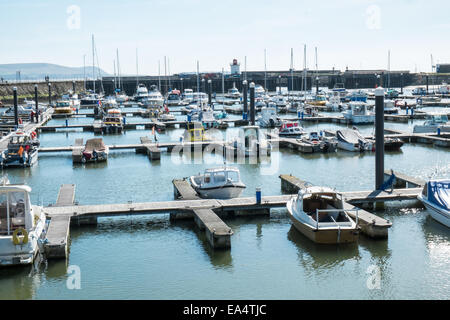 Marina am Burry Port, zwischen Pembrey Sands und Llanelli, Carmarthenshire, West Wales, Wales, Großbritannien Stockfoto