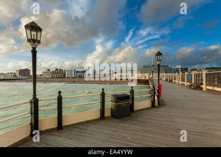 Nachmittag an der Worthing Pier, West Sussex, England. Stockfoto