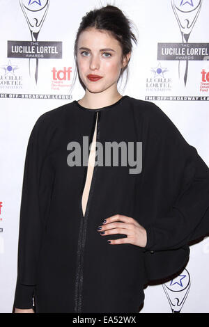 Lucille Lortel Awards 2014 statt an der NYU Skirball Center - Ankünfte.  Mitwirkende: Margaret Qualley Where: New York, New York, Vereinigte Staaten von Amerika bei: 5. Mai 2014 Stockfoto