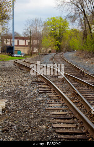 Boxcar sitzt auf einem Abstellgleis in der Nähe von Turning Point Park Stockfoto
