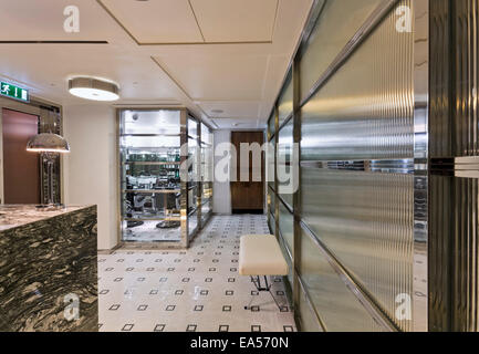 Das Beaumont Hotel, London, Vereinigtes Königreich. Architekt: Reardon Smith Architects Limited, 2014. Spa. Stockfoto