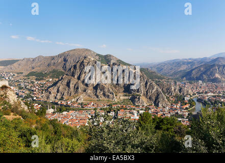 Türkei, Schwarzmeer-Region, Amasya, Stadtansicht mit Burg Stockfoto