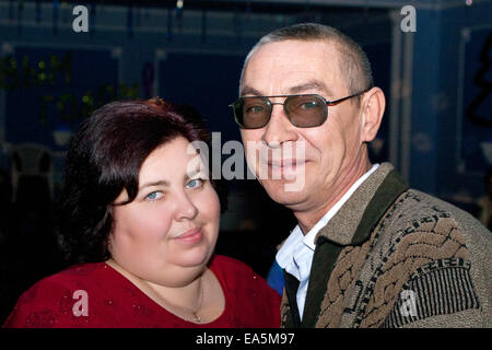 Mann und Frau tanzt Stockfoto