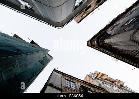 Portugal, Lissabon, niedrigen Winkel Ansicht der Häuser Stockfoto