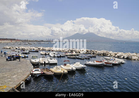 Hafen von Neapel, Kampanien, Italien Stockfoto