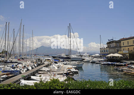 Hafen von Neapel, Kampanien, Italien Stockfoto