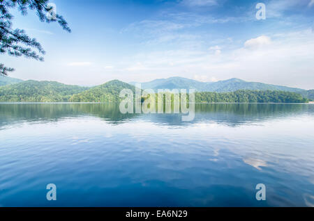 See Santeetlah in Great Smoky mountains Stockfoto