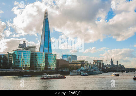 Tower Bridge über die Themse, London Stockfoto