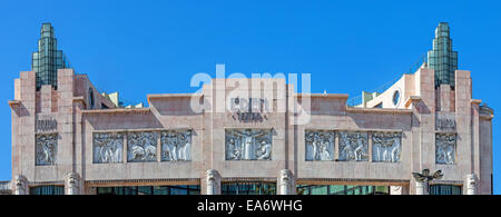 Eden Hotel auf dem Platz Restauradores. Einem ehemaligen Kino / Theater mit sehr relevanten Art-Deco-Architektur von Cassiano Branco Stockfoto