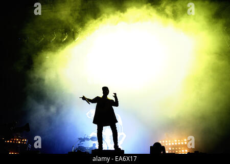 BENICASSIM, Spanien - 17 Juli: Chase & Status (britische elektronische Musik Produktion Duo Band) führt bei FIB Festival. Stockfoto