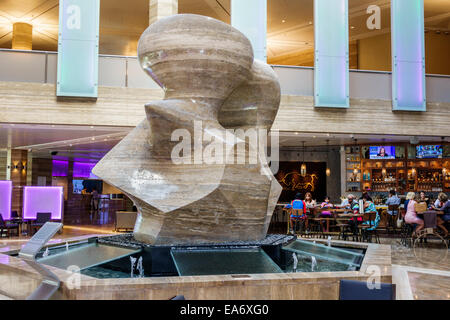Miami Florida, Intercontinental, Hotelhotels Unterkunft Inn Motel Motels, Lobby, die Spindel, Bildhauer Henry Moore, Travertin Marmor, Skulptur, Kunstwerke, vi Stockfoto
