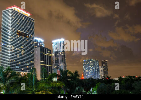 Miami Florida, Bayfront Park, Biscayne Boulevard Wall, Hochhaus, Wohngebäude, Nacht, 50 Biscayne, FL140808062 Stockfoto