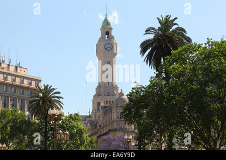 Die "Stadt Gesetzgebung" Gebäude von der Plaza de Mayo gesehen. Buenos Aires, Argentinien. Stockfoto